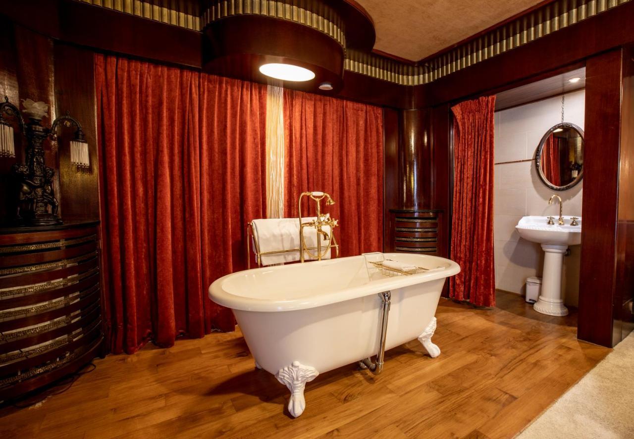 בריסל Hotel Esperance מראה חיצוני תמונה