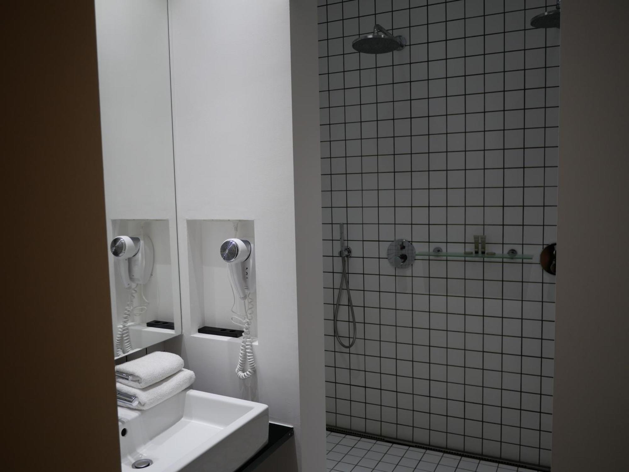 בריסל Hotel Esperance מראה חיצוני תמונה