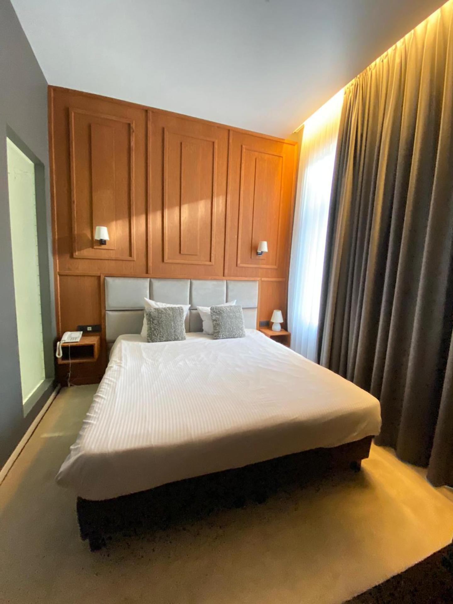 בריסל Hotel Esperance מראה חיצוני תמונה
