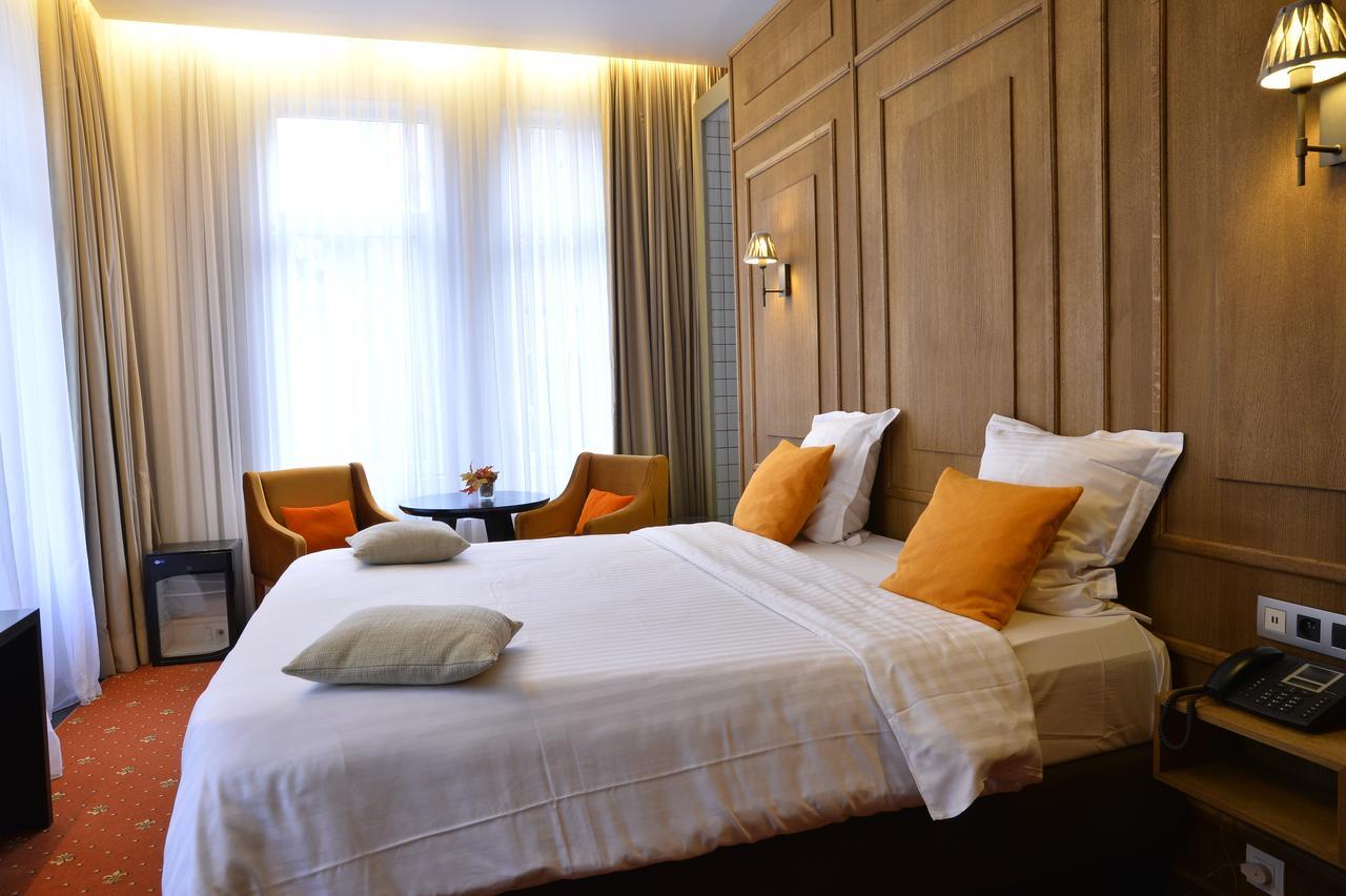 בריסל Hotel Esperance מראה חיצוני תמונה
