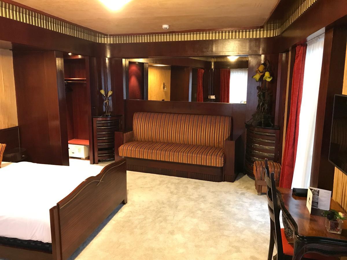 בריסל Hotel Esperance מראה חיצוני תמונה